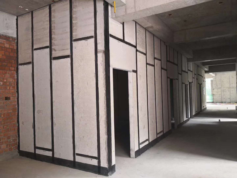 輕質(zhì)復合墻板