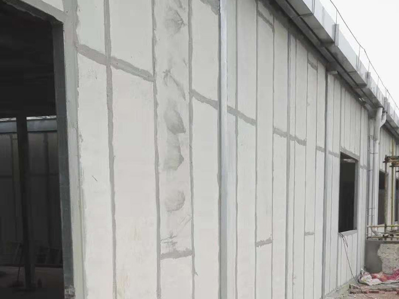 輕質(zhì)復(fù)合墻板